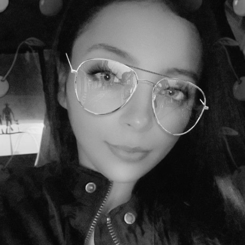 Meet your Posher, Yazmin